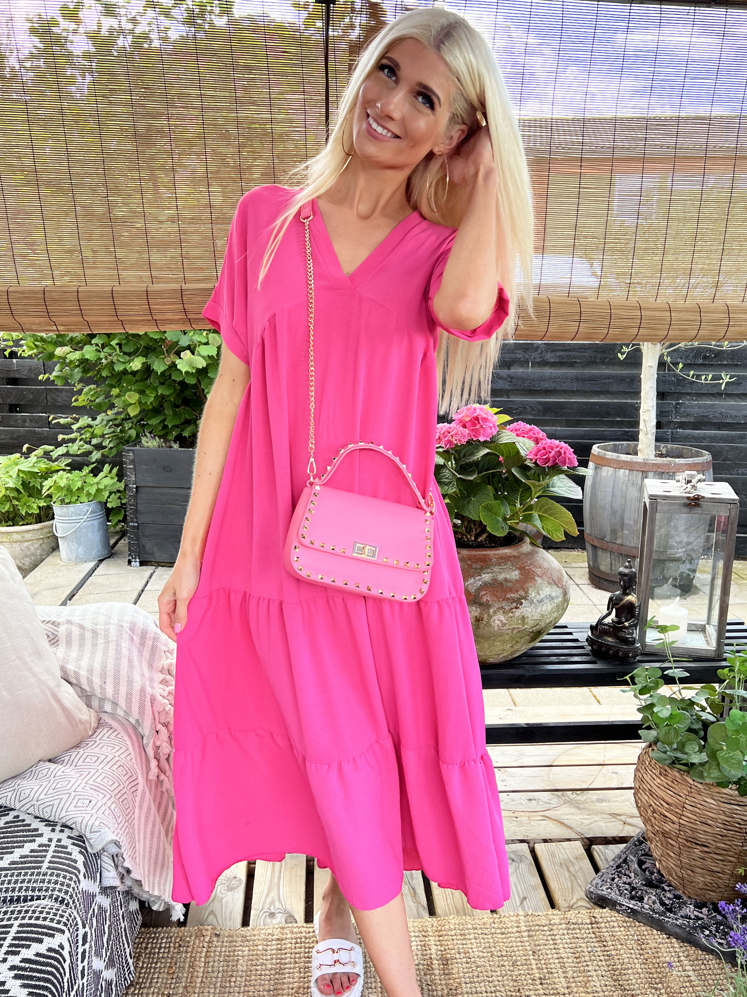 Branka - Lang kjole med v-udskæring